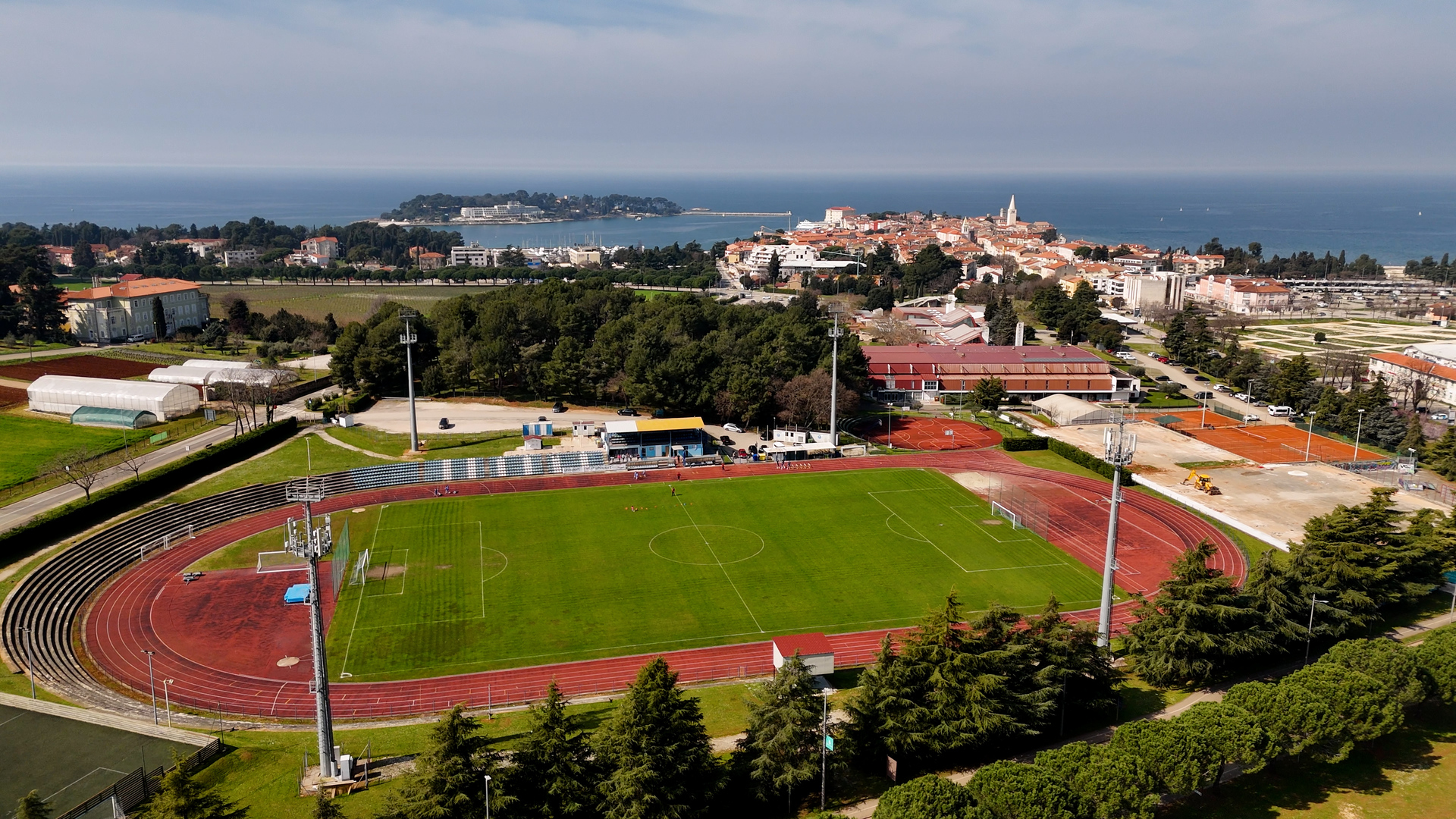 PTOP8887.00_00_48_12.Still006